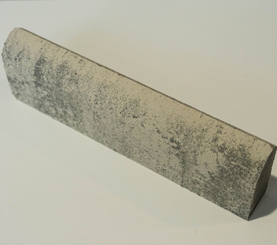 Плинтус 300х80х35 Ай-Петри серый